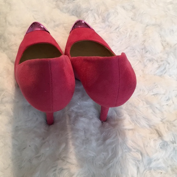 Like new- Barbie Pink Suede like Shoes with a Pink toe Cap - Picture 3 of 4